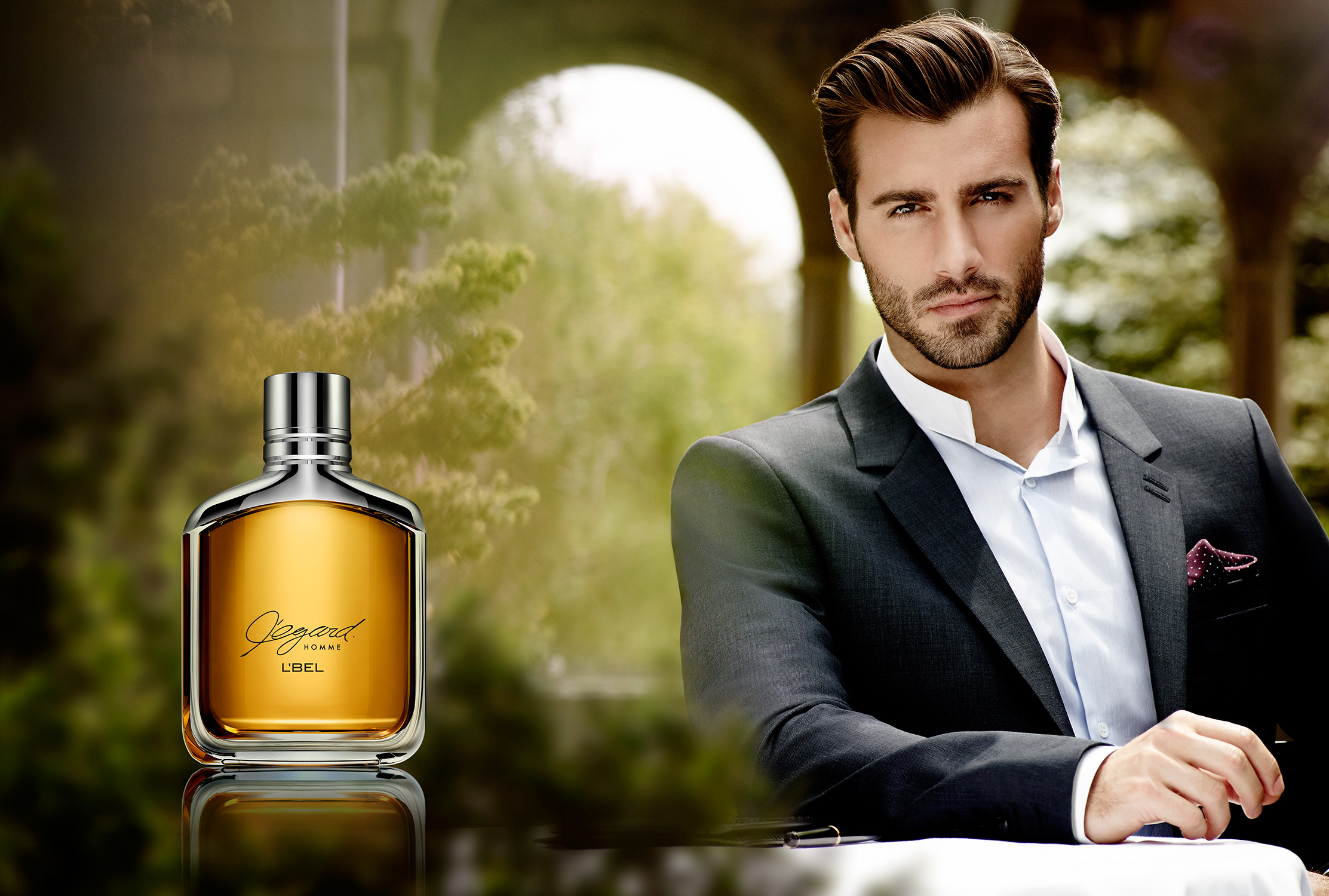ES_Fragrance_Ads_010